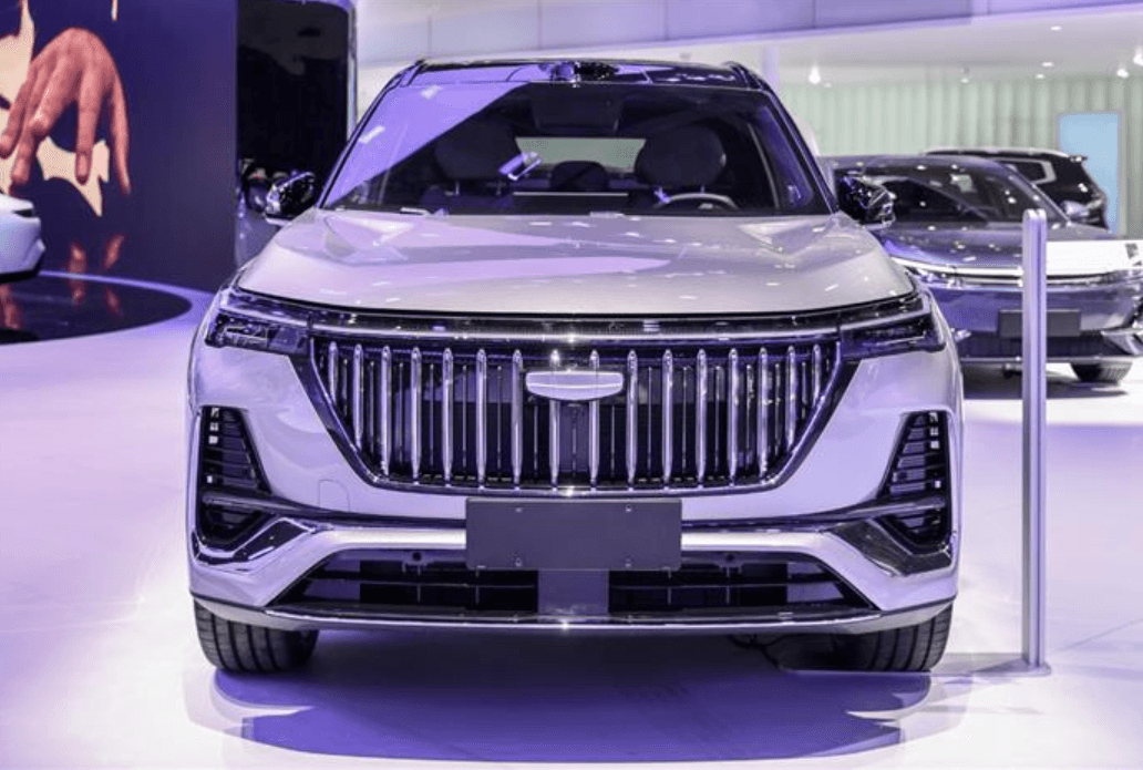 новый внещний вид Geely Boyue L i-HEV